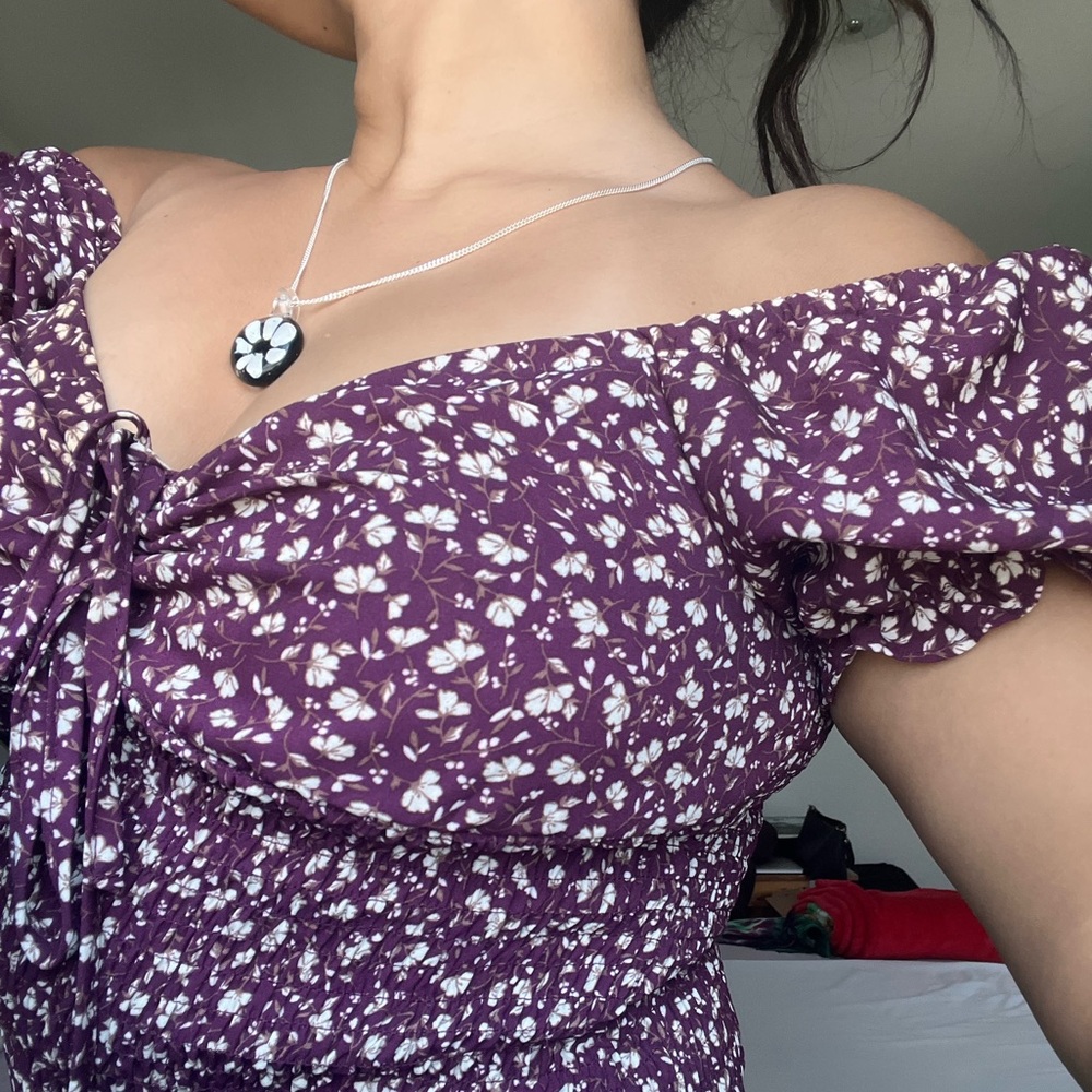 PURPLE FLOWERS RUFFLED CUTE DRESS SIZE MEDIUM